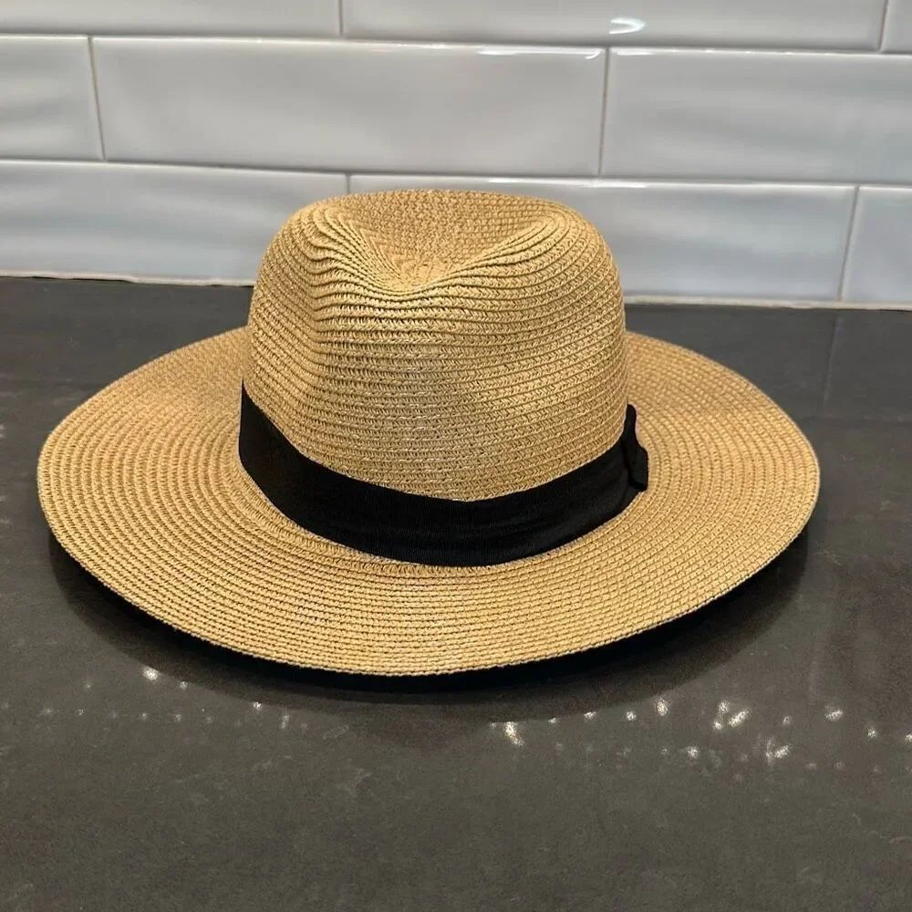 Panama Hats Wide Brim Beach Hat Ladies Straw Sun Hat-NWOT